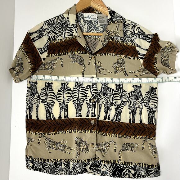 American Collection Vintage Brown Safari Animal Print Short Sleeve Size PS - Picture 5 of 7